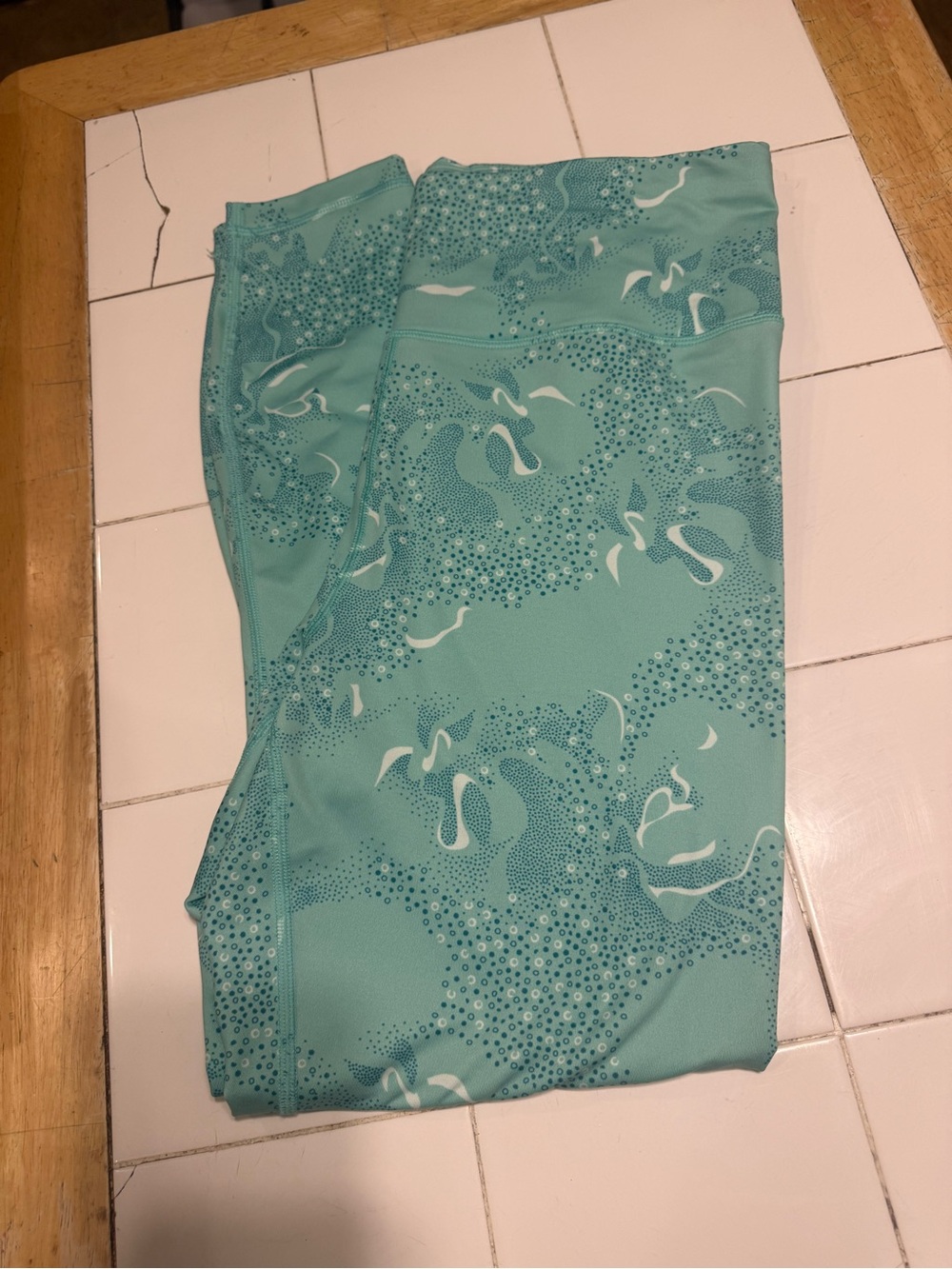 Women’s Under Armour Aqua Patterned Leggings